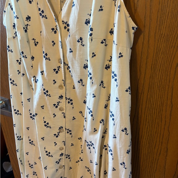Universal Thread from Target Womens Plus XXL Floral Dress - Picture 3 of 9